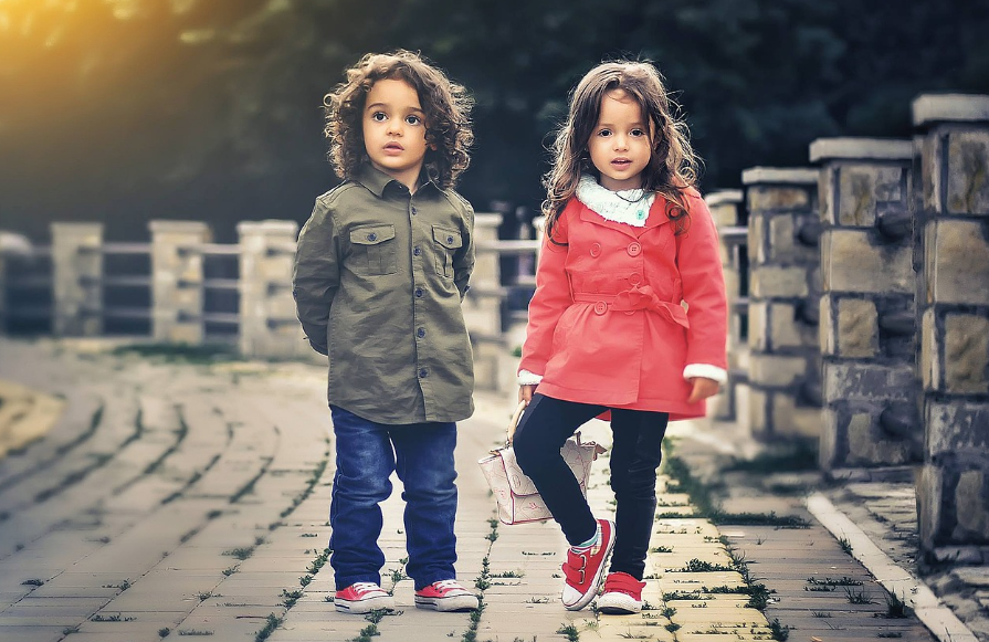 남,여 아동 사진