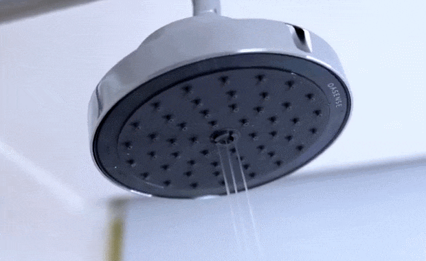 샤워 움직임 감지하는 샤워 헤드...자동으로 물 잠궈 VIDEO: Save water now with Oasense