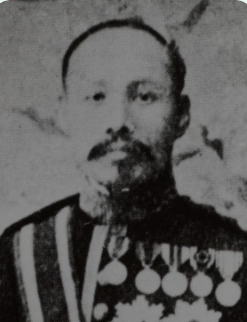 이근택