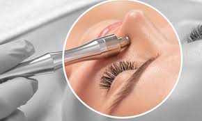 피부과 전문의가 알려주는 겨울철 각질 관리법｜자극 없이 매끈하게