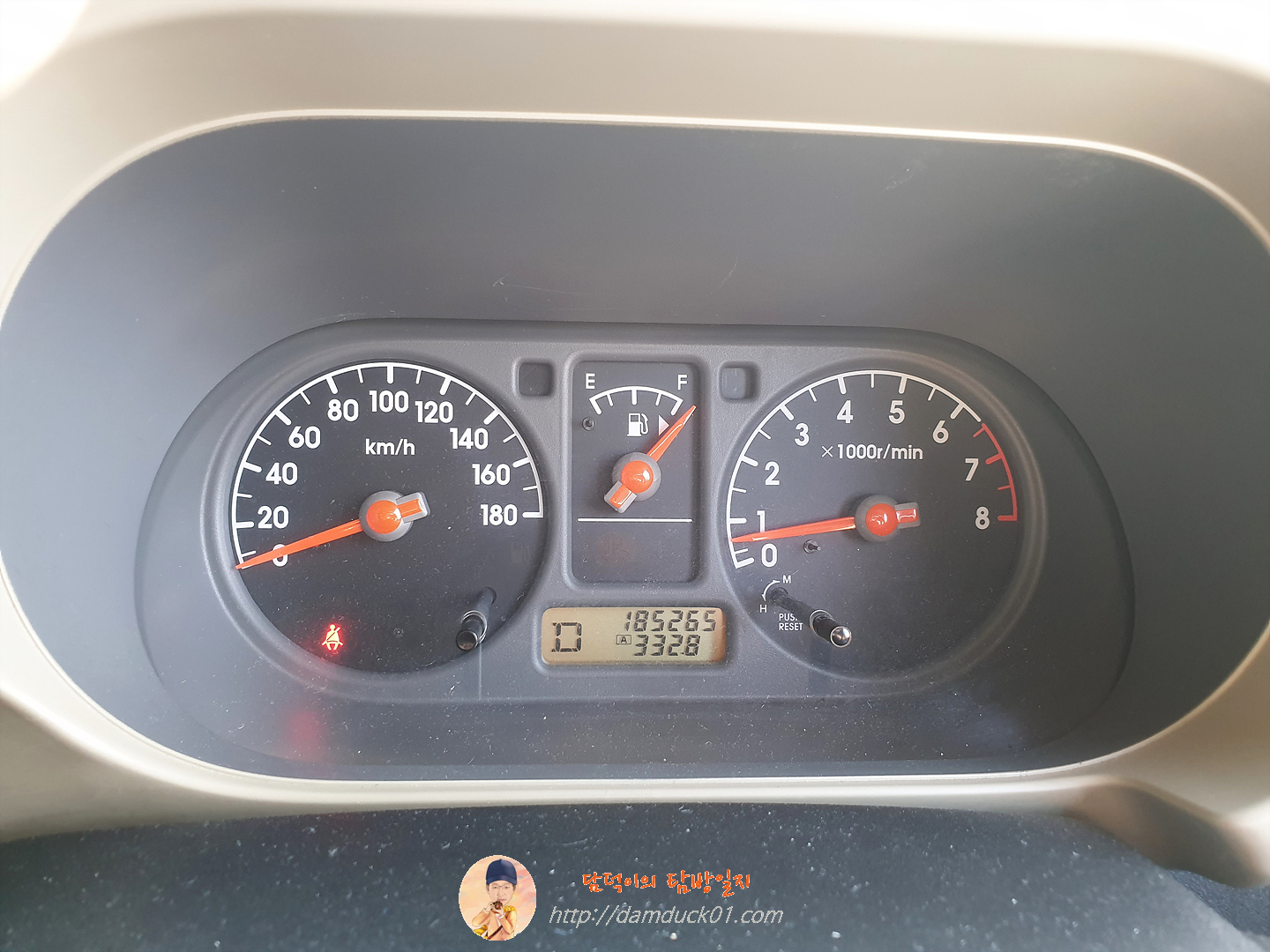 닛산 큐브 2세대 전기형 계기판