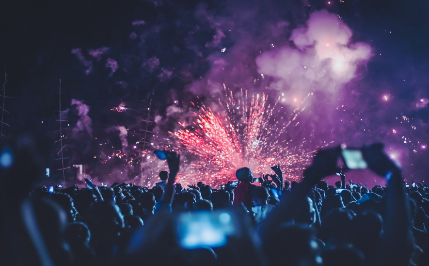 MZ 세대 광고 관련 사진