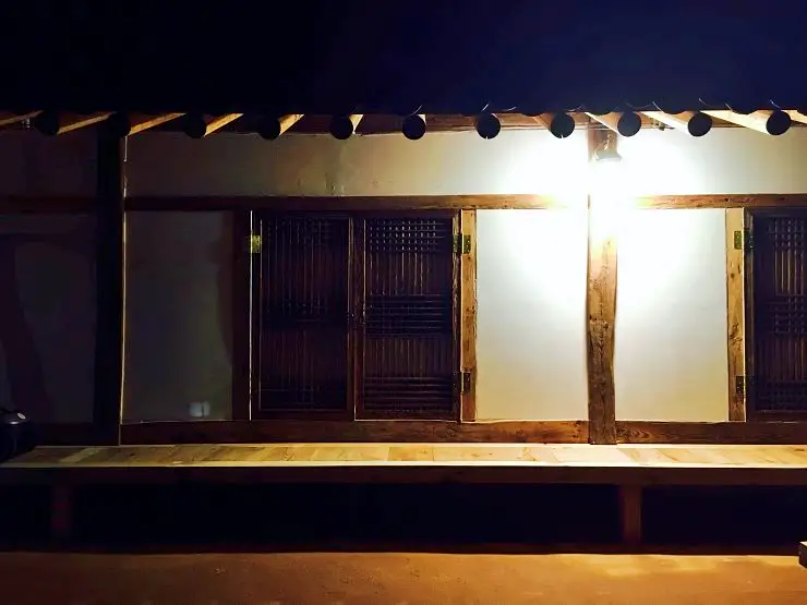 생방송오늘저녁 경주 150년 된 폐가의 변신 한옥 스테이 펜션 여행 가볼만한 곳 추천