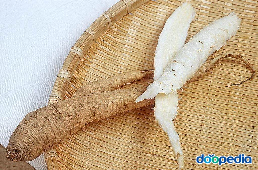 껍질 벗긴 더덕