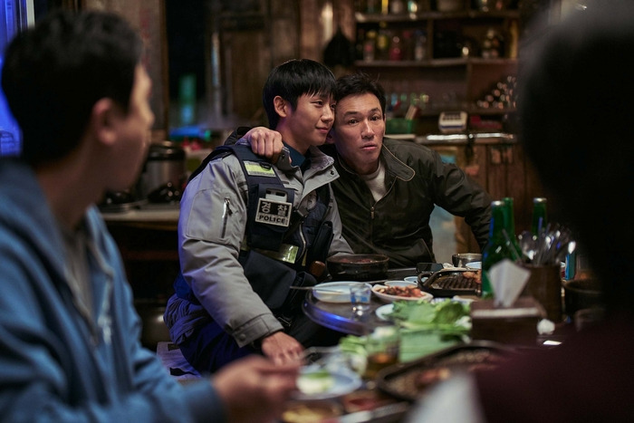 영화 베테랑2 이미지