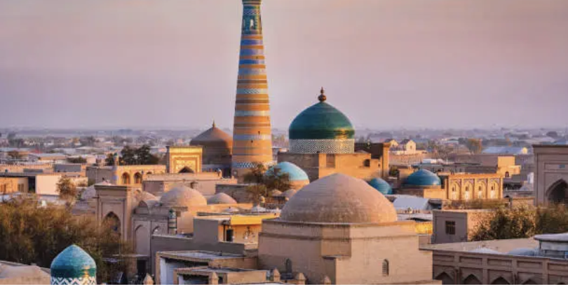 노을이 진 히바