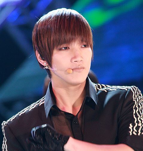 준케이 턱성형 턱마비