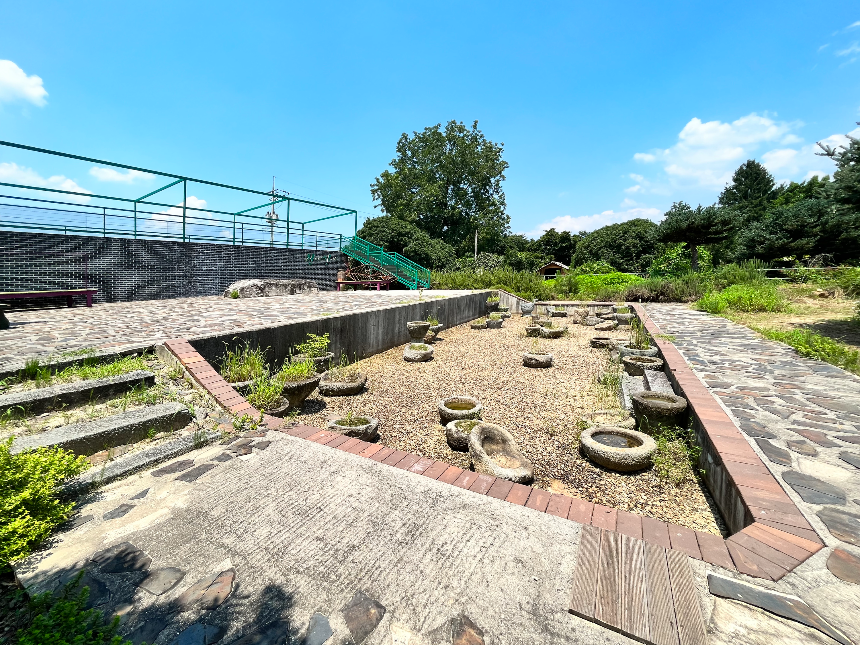 특색있고 아름다운 민간 정원 30선 추천 여행 - 30. 구례 천개의 향나무숲 정원