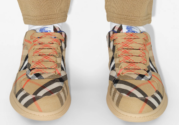 버버리 여성 신상 신발 - 체크 테라스 스니커즈