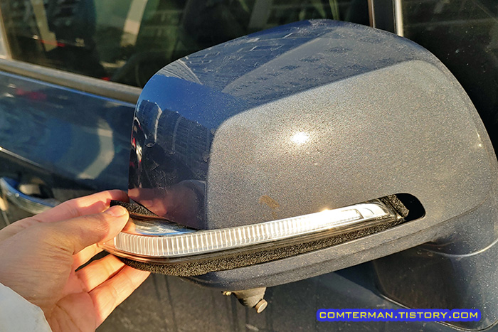 올란도 사이드미러 램프 장착