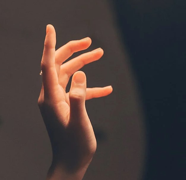 손가락 마디가 아픈 이유