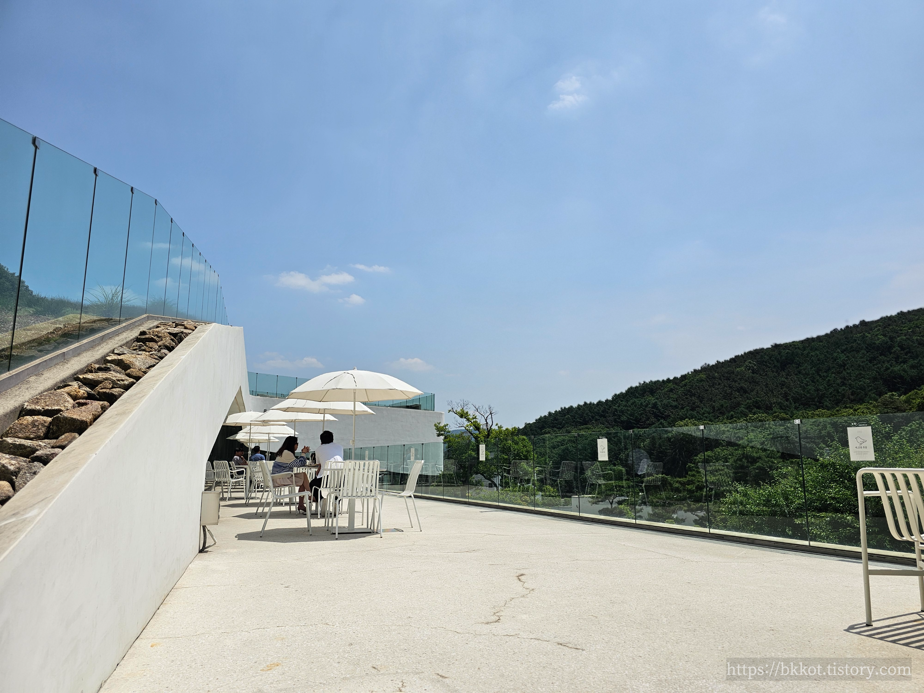 모아니 카페 사진