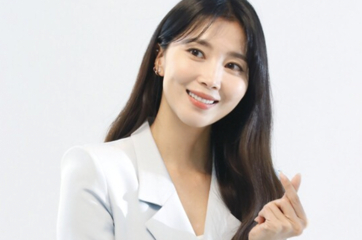 배우 오윤아