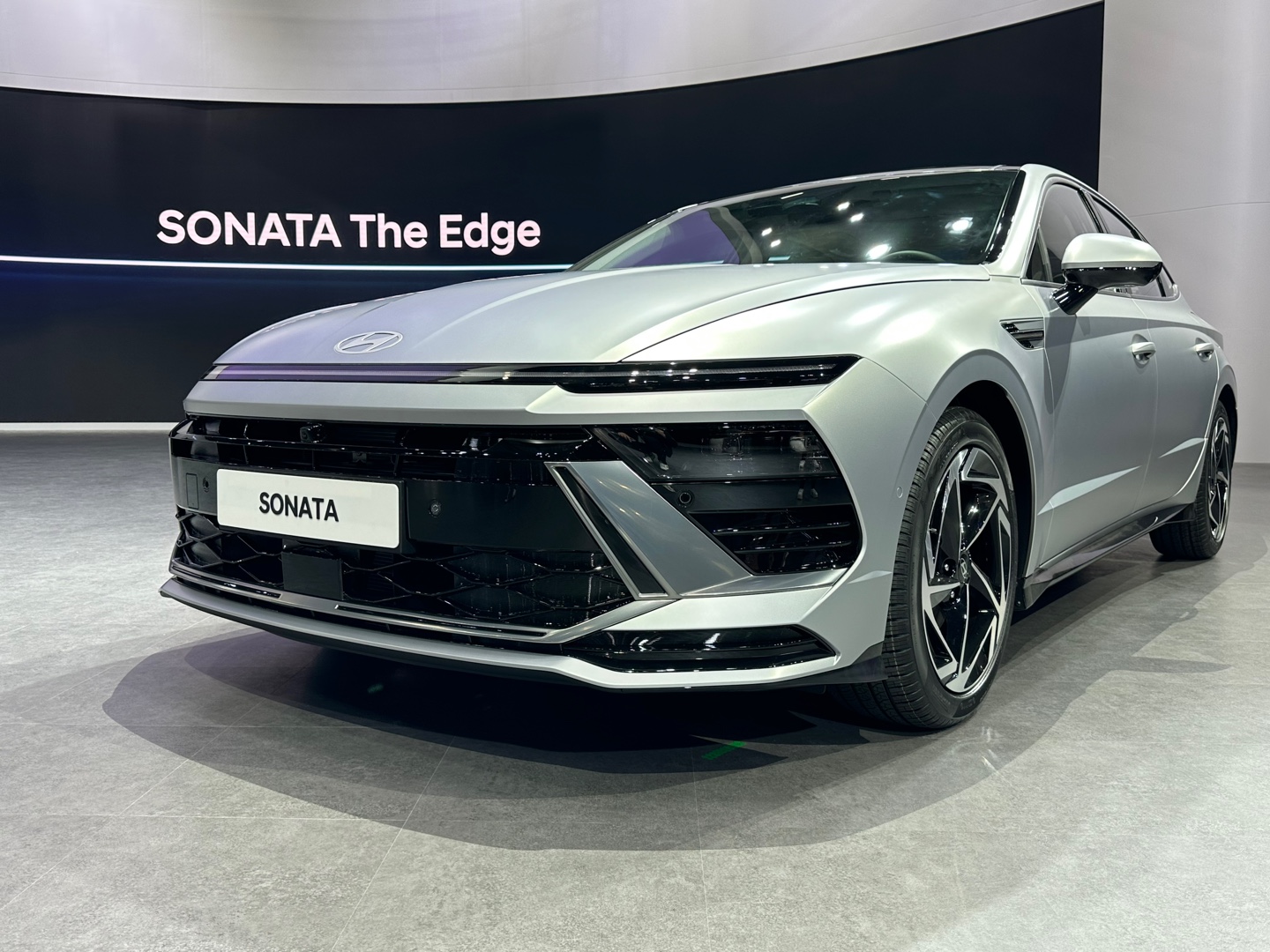 현대자동차 쏘나타 디 엣지