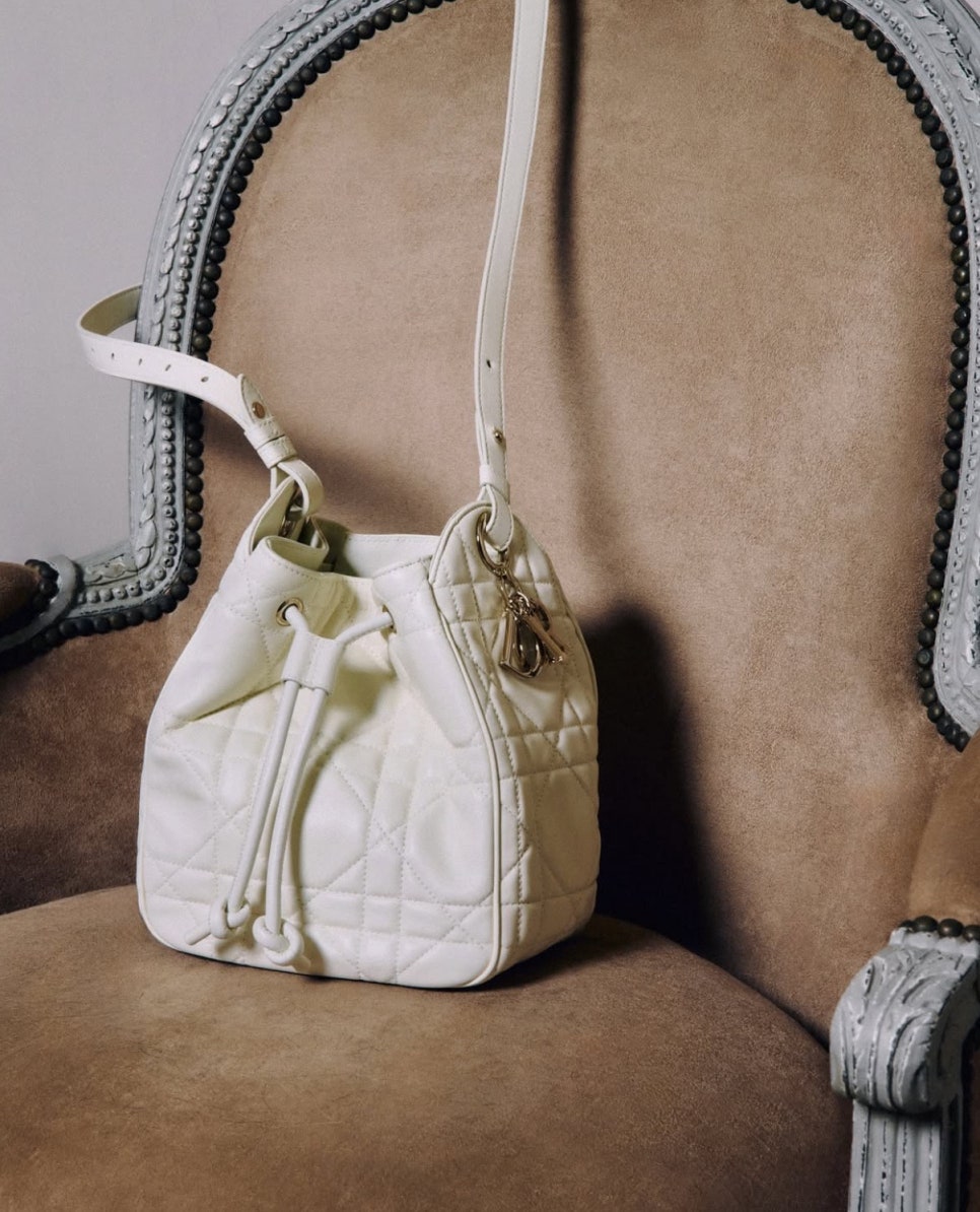 블랙핑크 지수 착용 PICK