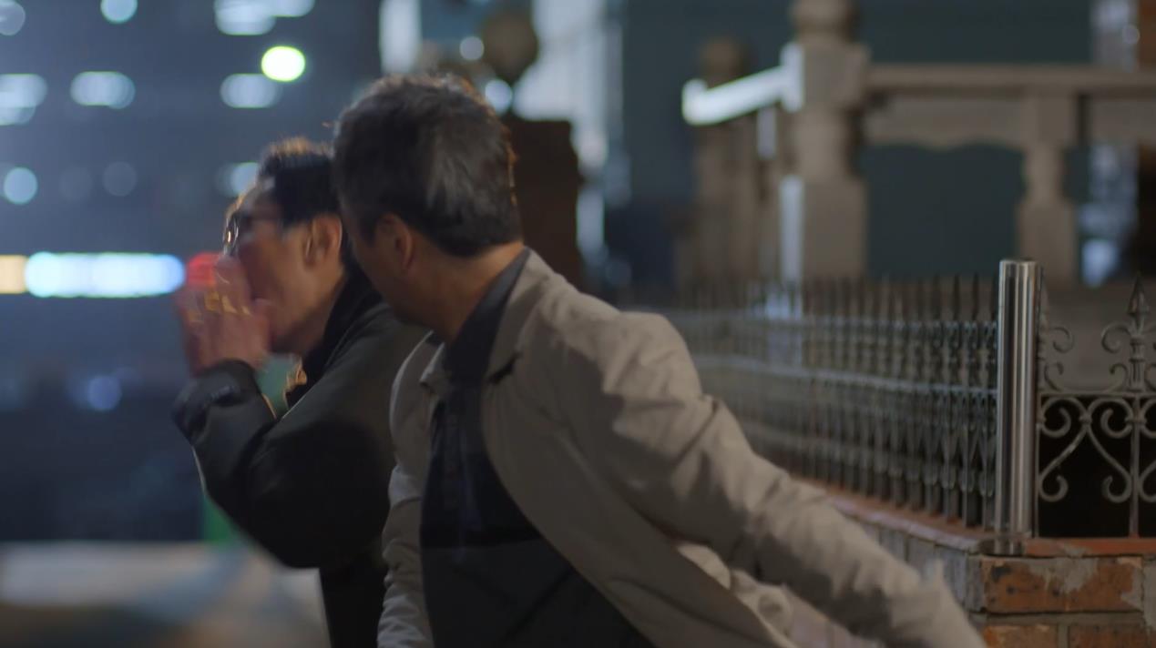 무철을 때리는 대식