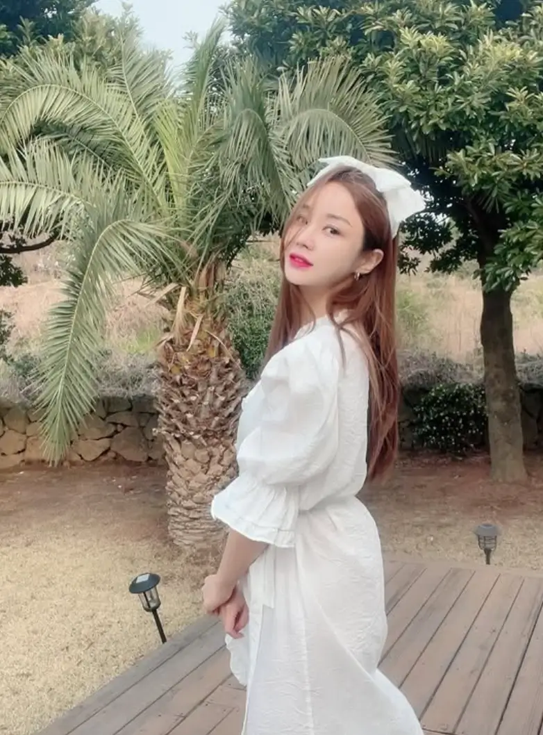 윤진이