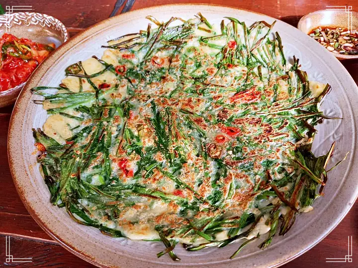 이만기 동네한바퀴 흑임자 칼국수 파전 부추전 손두부 아픈 아내의 빈자리를 지키는 칼국수집 사장님 포항 맛집 소개