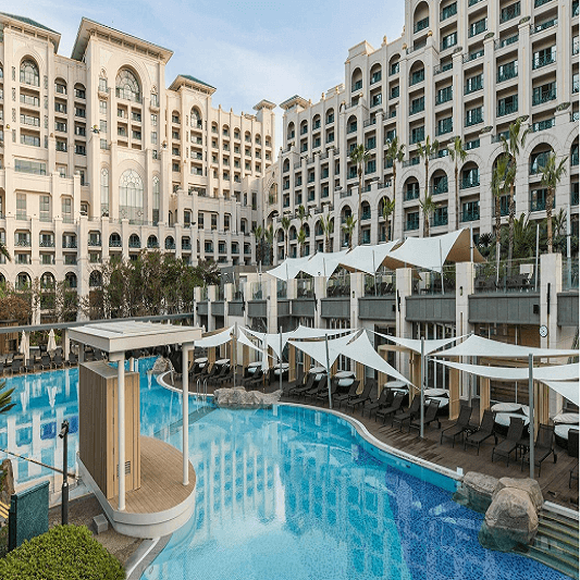 롯데호텔 제주 야외 수영장 전경 사진