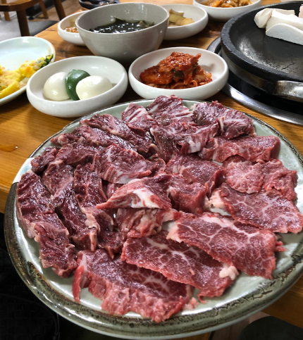 등대식육식당