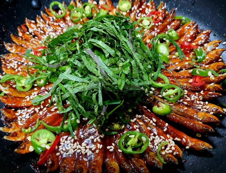 찐한 식당 대표 메뉴