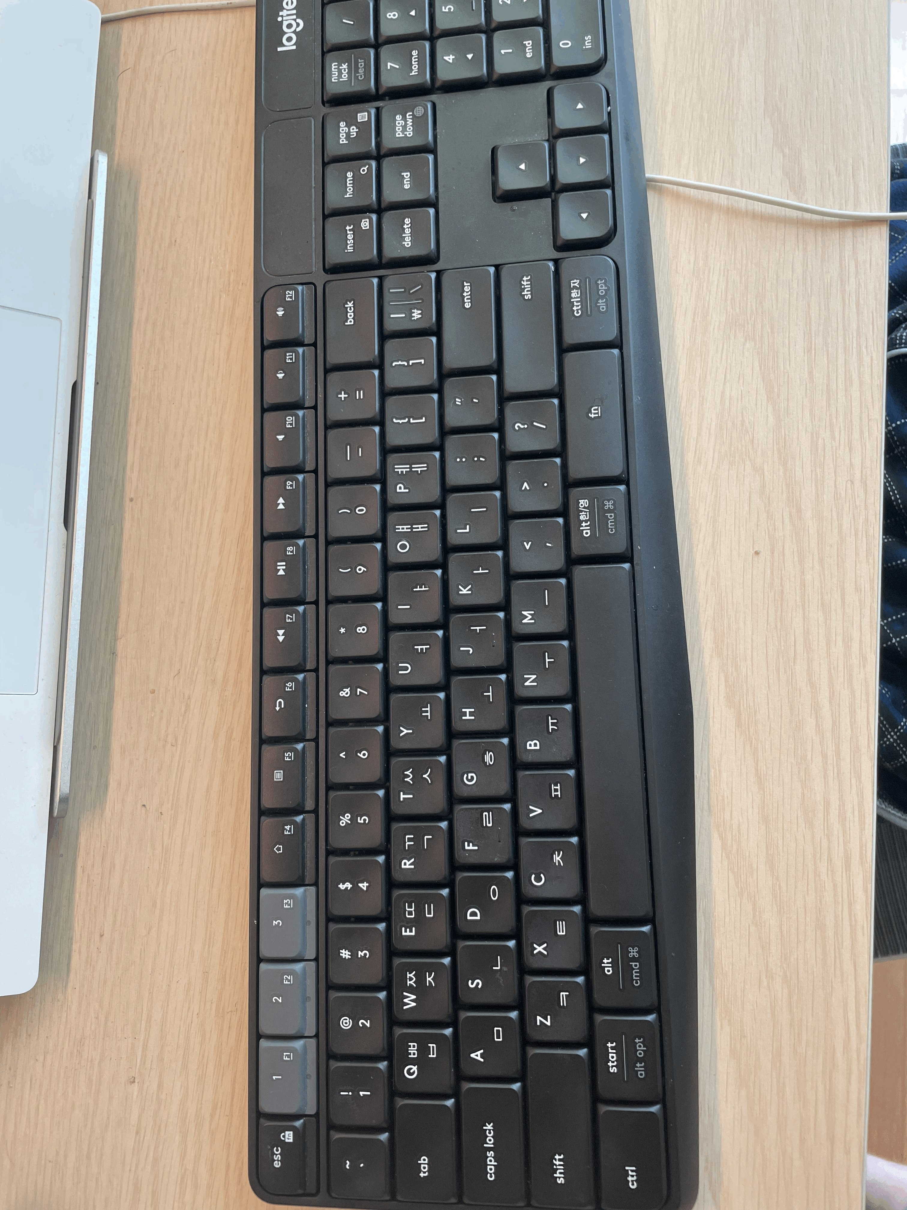 로지텍 블루투스 키보드 윈도우11 연결 방법