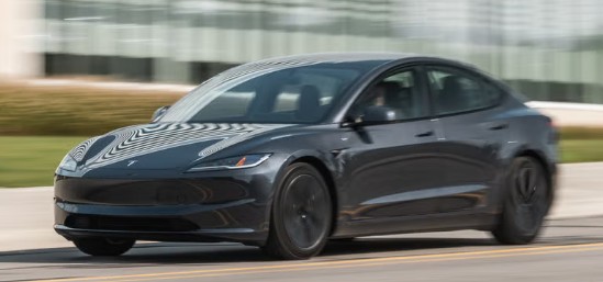 2024년 전기차 판매 순위 2위. 테슬라 모델 3