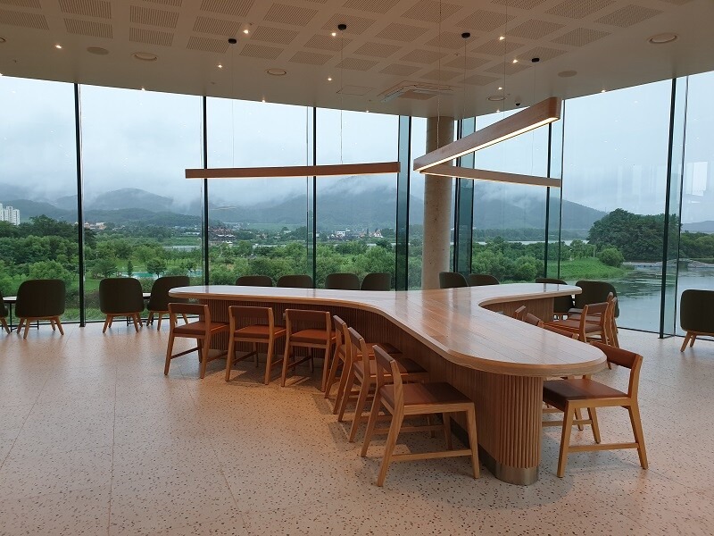 스타벅스 더양평DT점 사일런트 룸