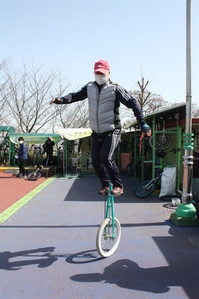 경기 화성 뭉쳐야 즐겁다 건강 행복 다 싣고 달린다! 외발자전거 클럽 밴드 추천