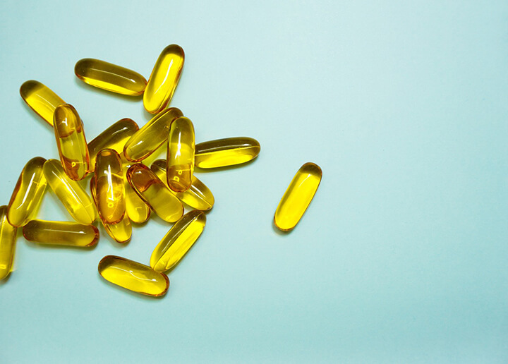 대마종자유-캡슐-놓아진-모습