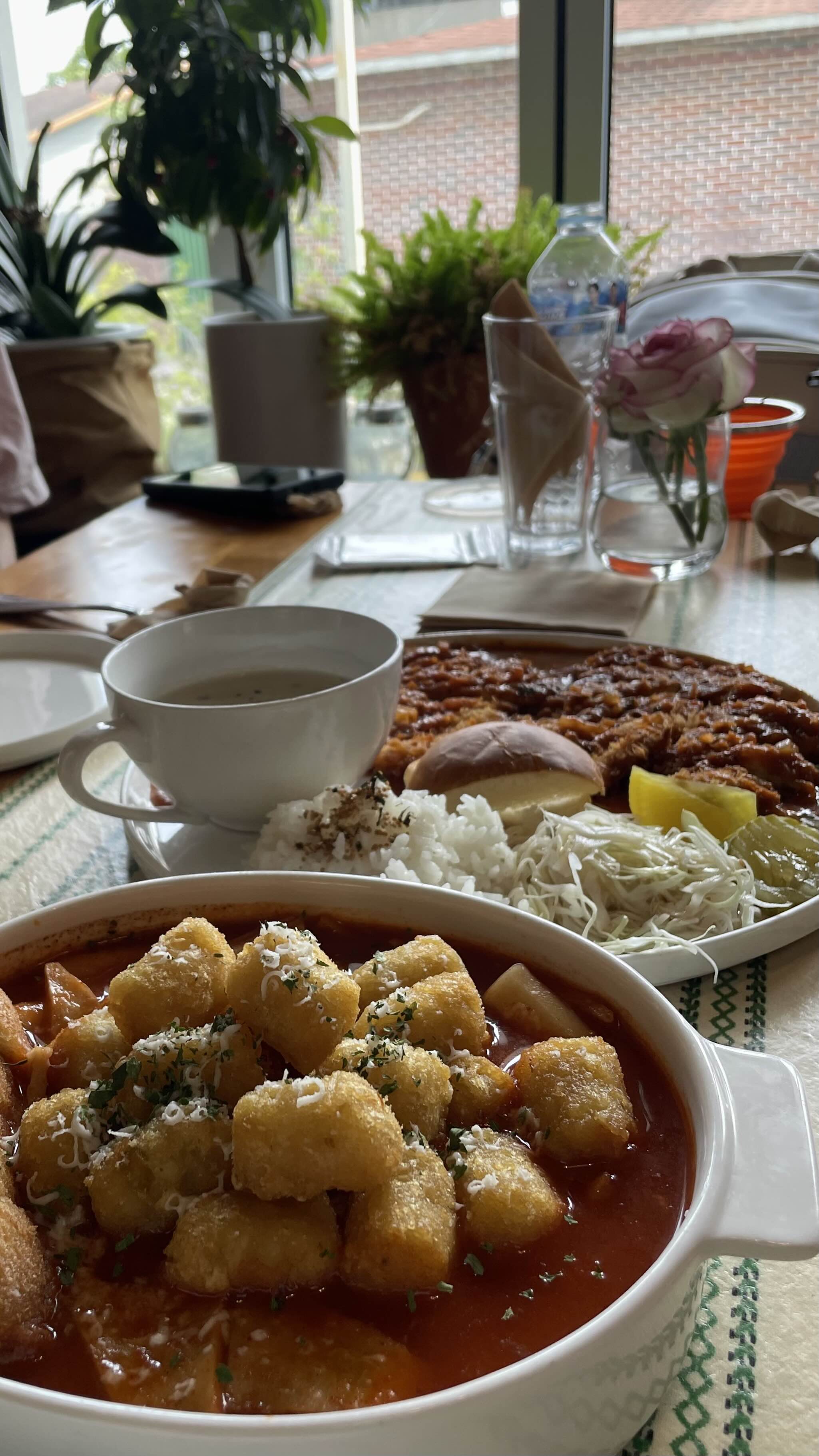 떡볶이와 돈까스