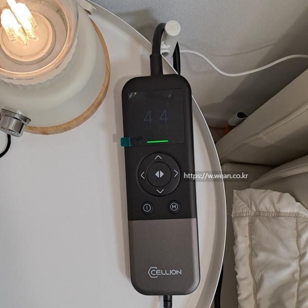 전기장판 리모컨 사진이에요.