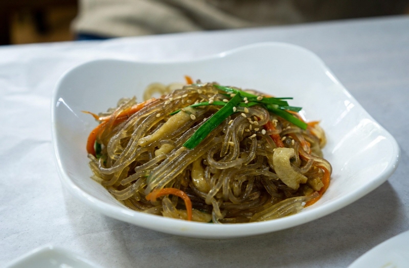 잡채 황금레시피, 30분 만에 뚝딱 만드는 비법 공개!