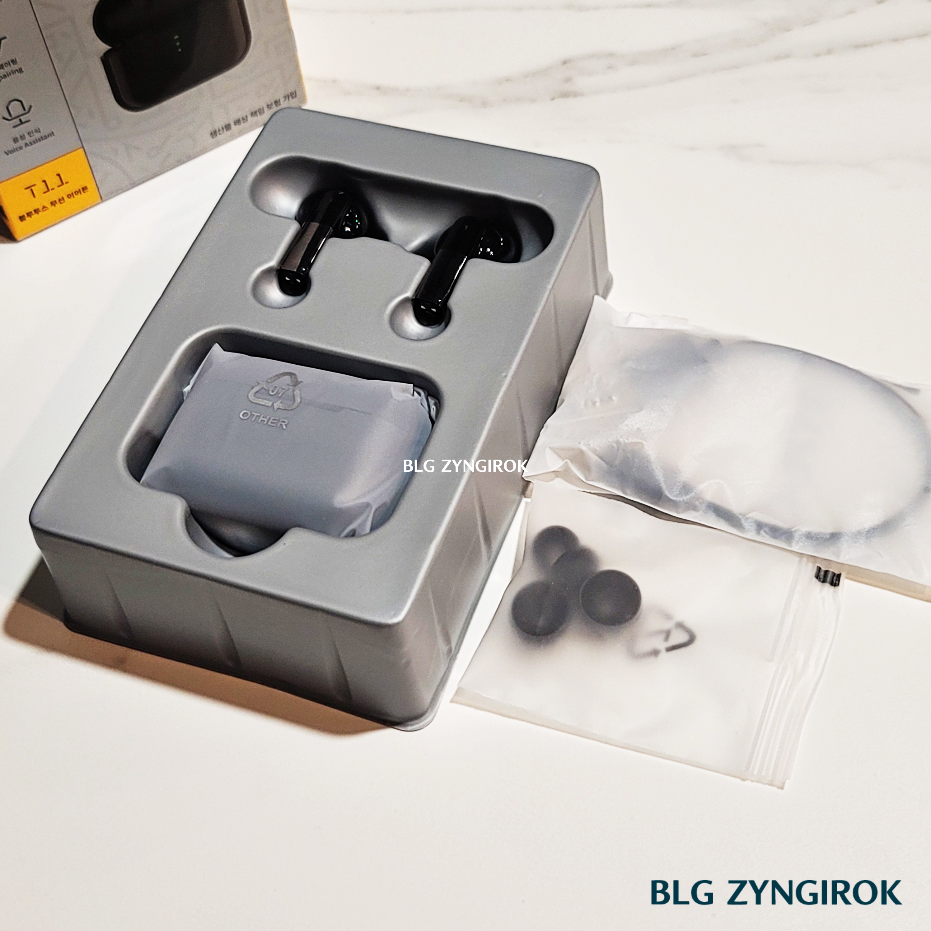 QCY-T11의-구성품-패키징-모습