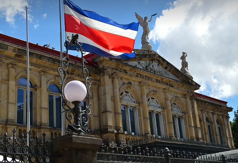 야생동물 보호가 지역 경제를 살린다? &ndash; 생태관광과 지속가능한 관광의 경제적 효과