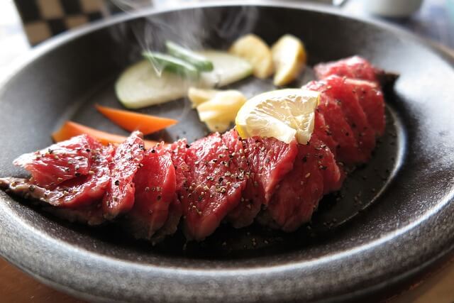 붉은 고기 효능과 발암 물질 사이의 건강한 균형