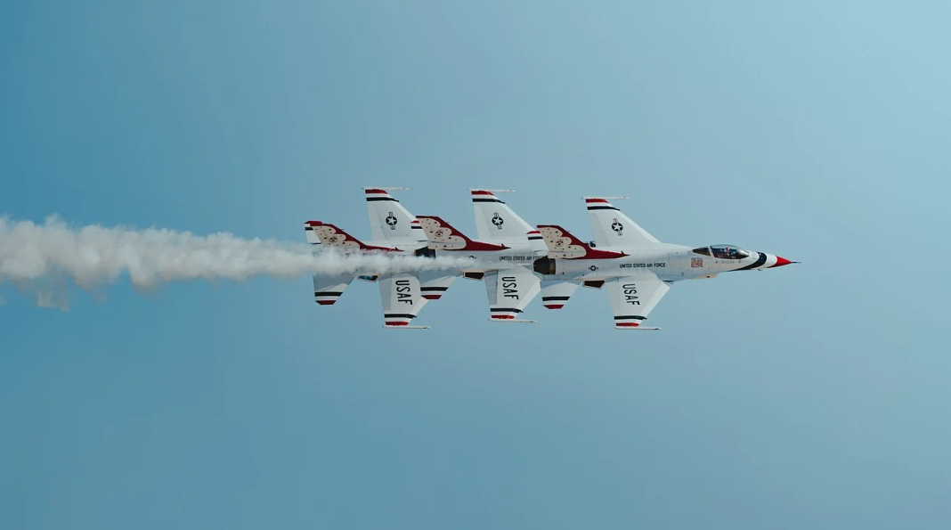 방산주와 항공우주주 관련 이미지