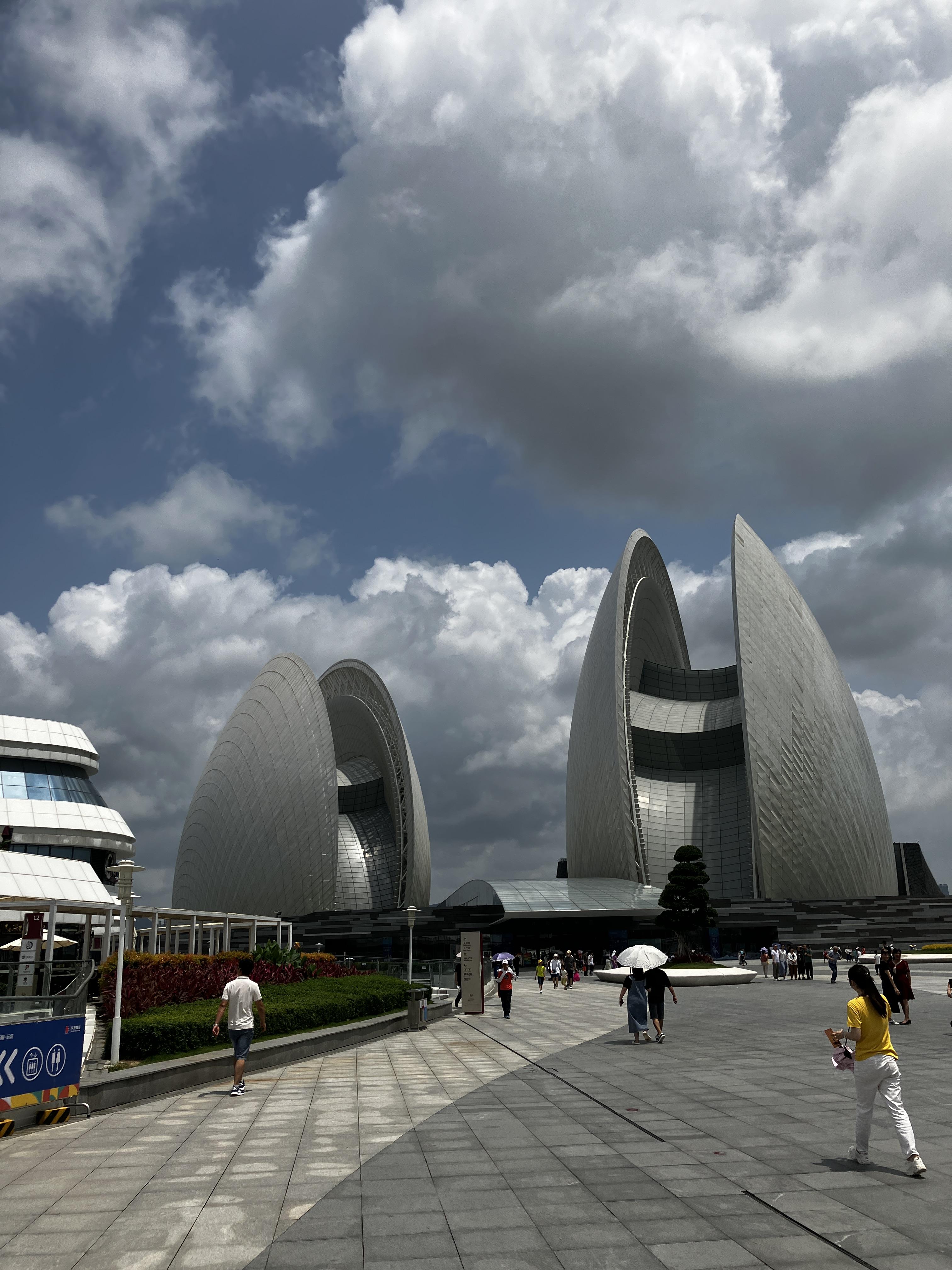 일월패 (르위에베이)