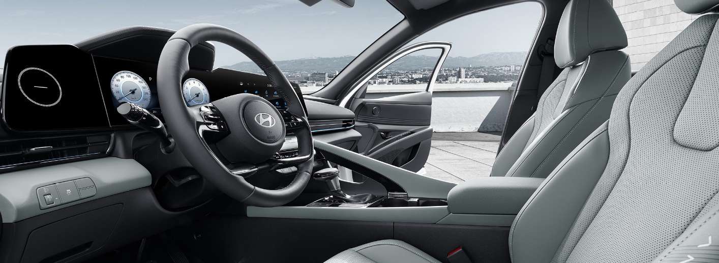 더 뉴 아반떼 하이브리드 실내 디자인