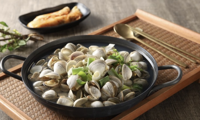 조마담칼국수 수원행궁동 본점