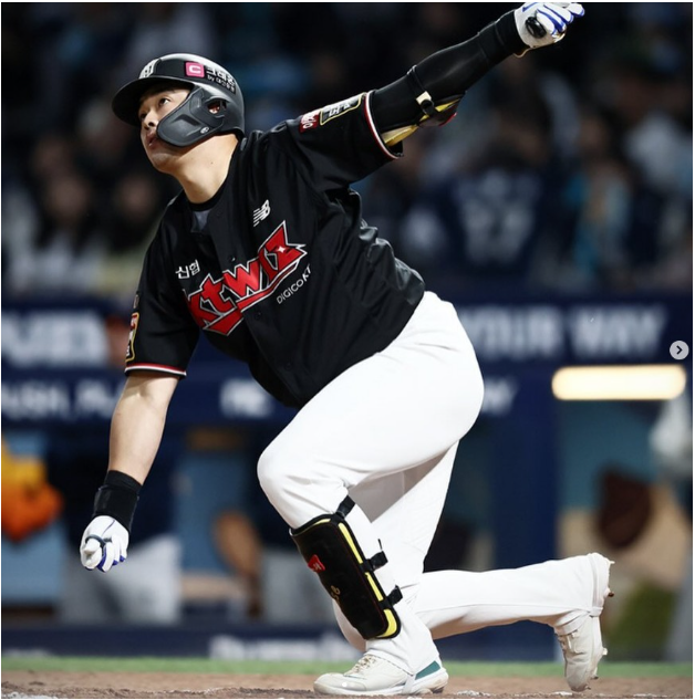 1차전 MVP KT 문상철 선수