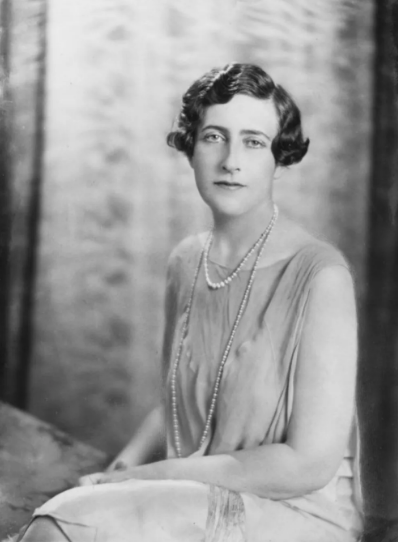 애거서 크리스티 코난도일, 차이점, 비교