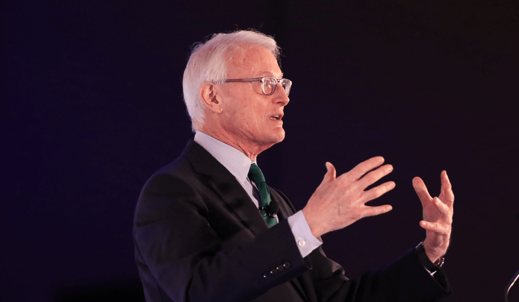 이 책의 저자 마이클 포터님의 모습이다.