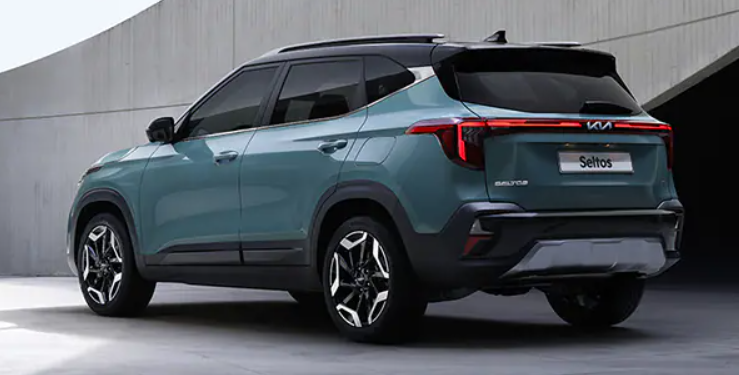 기아-더-뉴-셀토스-뒷모습