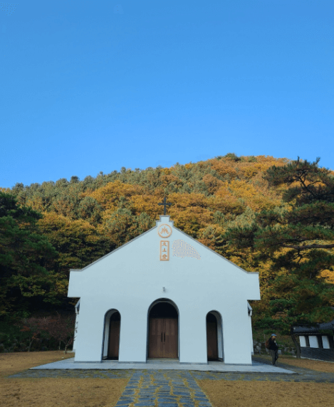 [명품숲길 50선 가을단풍 산행 ③] 청년 김대건길 : 역사와 단풍이 만나는 용인의 순례숲