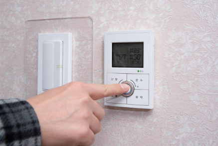 난방비-절약-방법 중-보일러-가동-절차-설명하는-사진