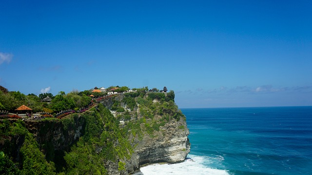 울루와투 사원 (Uluwatu Temple)