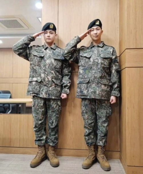 BTS RM·뷔 전역 완료! 완전체 컴백 카운트다운, 팬이 꼭 알아야 할 4가지