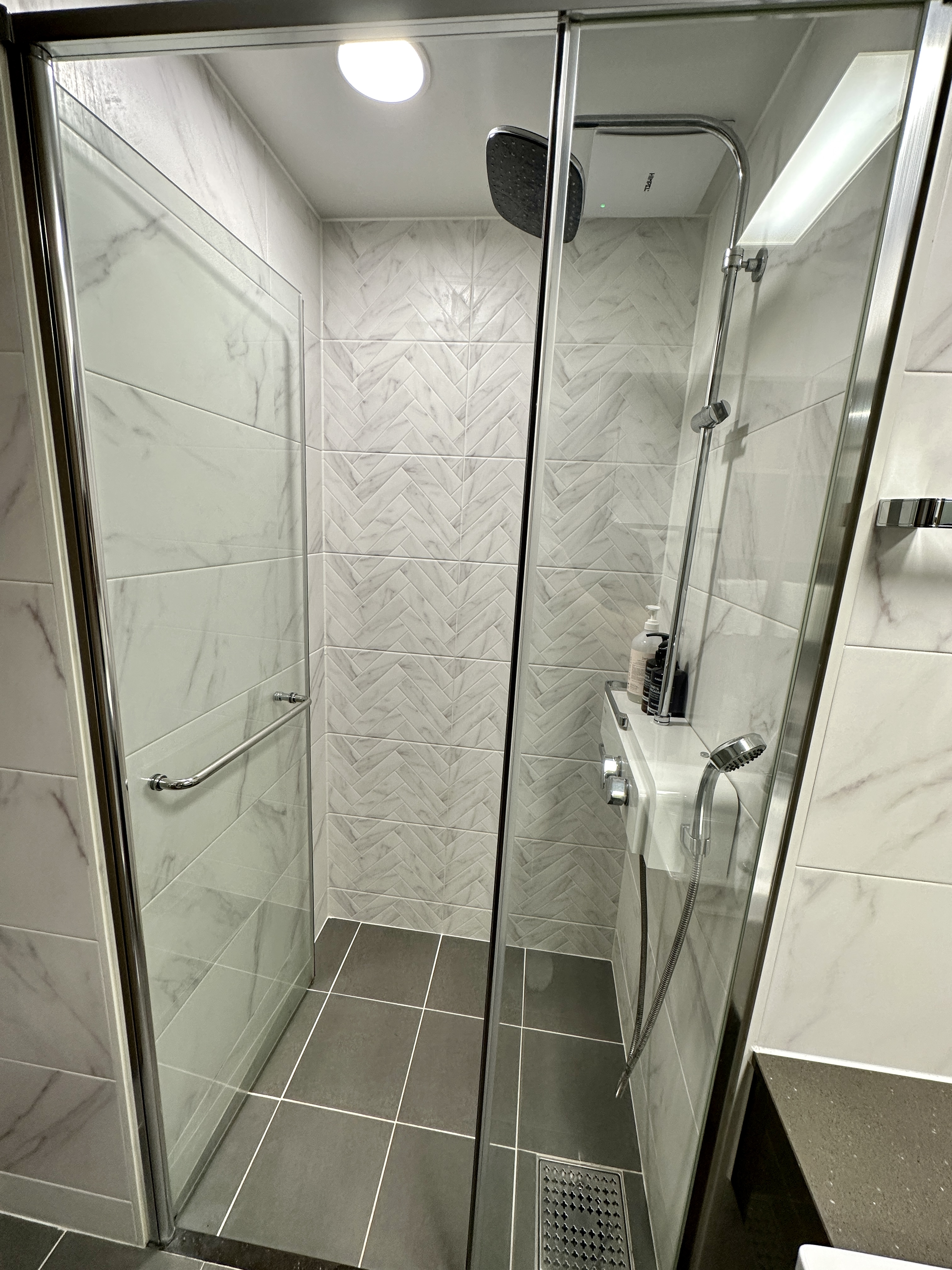 광안리 에어비앤비 샤워부스