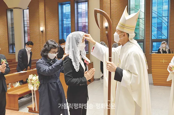 천주교 신앙성장을 위한 견진성사 의미와 2025년 견진성사 일정 안내_3